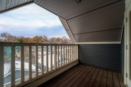 1805 7Th Avenue E, Vancouver, BC 