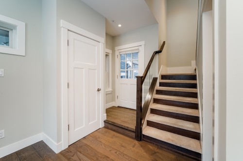 1805 7Th Avenue E, Vancouver, BC 