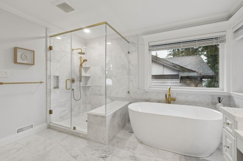 4081 Woodbury Avenue, North Vancouver, BC 