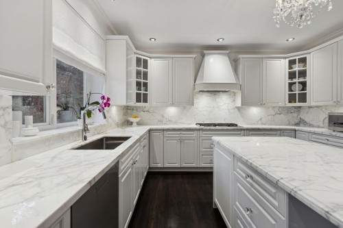 4081 Woodbury Avenue, North Vancouver, BC 