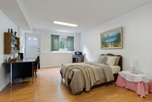 5427 Cliffridge Avenue, North Vancouver, BC 