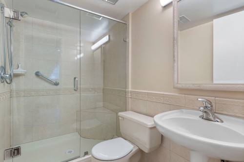 5427 Cliffridge Avenue, North Vancouver, BC 