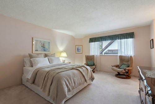 5427 Cliffridge Avenue, North Vancouver, BC 