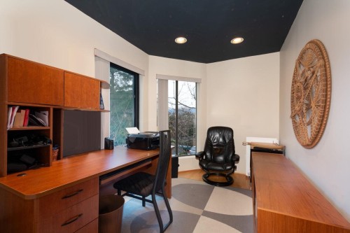 1605 Lockehaven Road, North Vancouver, BC 