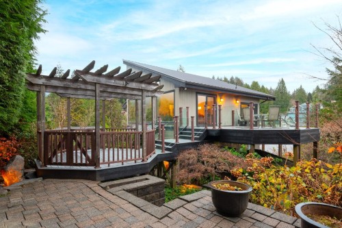 1605 Lockehaven Road, North Vancouver, BC 