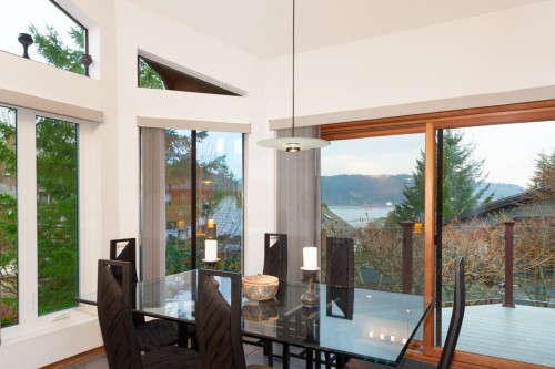 1605 Lockehaven Road, North Vancouver, BC 