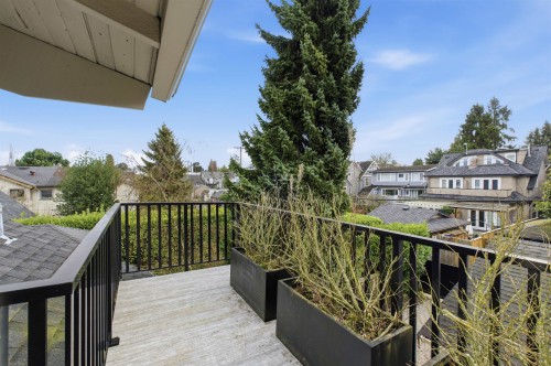 3044 Point Grey Road, Vancouver, BC 