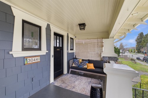 3044 Point Grey Road, Vancouver, BC 