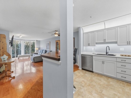 410-68 Richmond Street, New Westminster, BC 