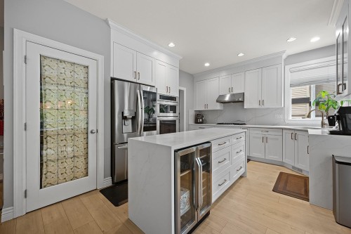 3376 Plateau Boulevard, Coquitlam, BC 