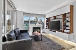 1201-183 Keefer Place  Vancouver, BC V6B 6B9
