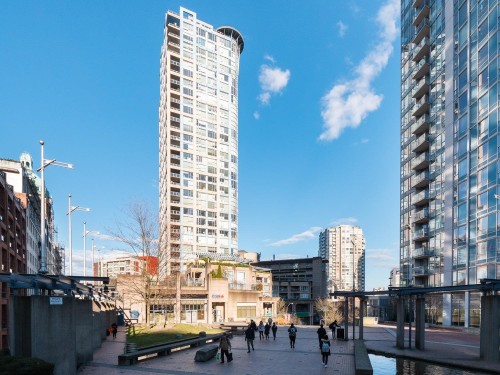 1201-183 Keefer Place, Vancouver, BC 