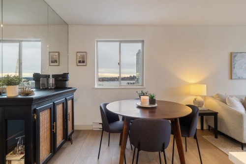 905-110 4Th Street W, North Vancouver, BC 