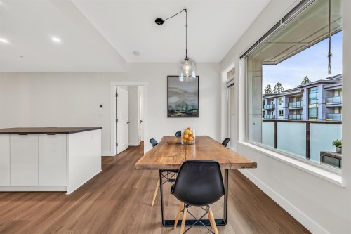 404-2632 Library Lane, North Vancouver, BC 