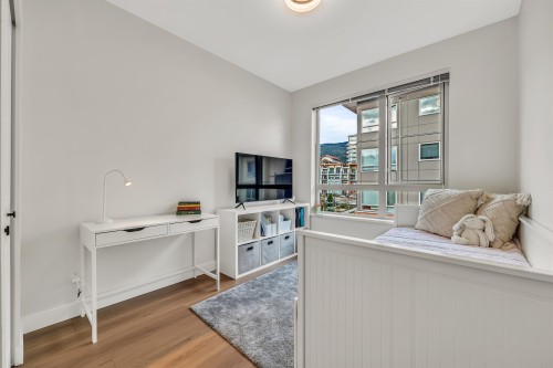 404-2632 Library Lane, North Vancouver, BC 