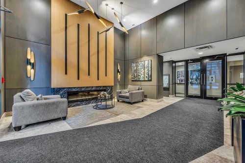 404-2632 Library Lane, North Vancouver, BC 