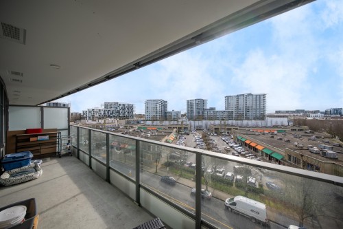 605-8555 Capstan Way, Richmond, BC 