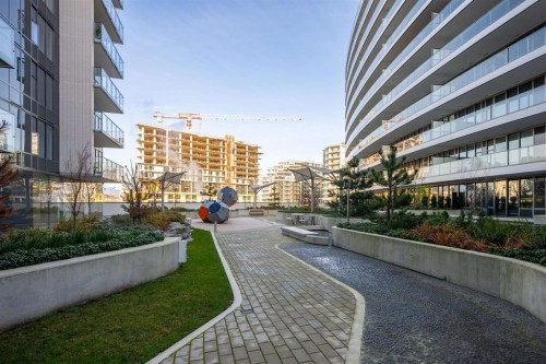 605-8555 Capstan Way, Richmond, BC 