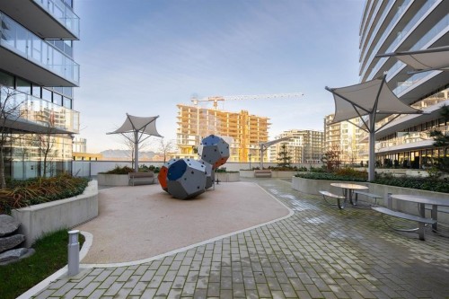 605-8555 Capstan Way, Richmond, BC 