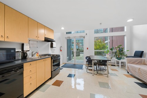 1012-933 Seymour Street, Vancouver, BC 