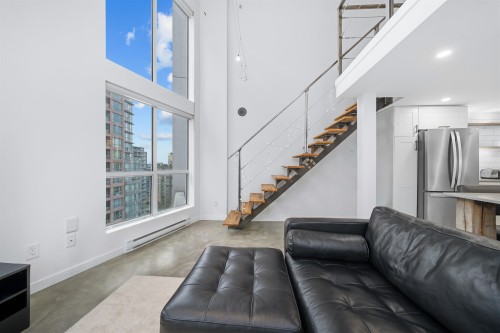 1012-933 Seymour Street, Vancouver, BC 