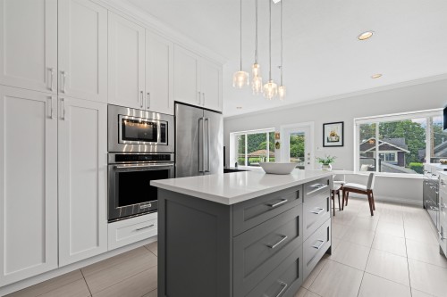 2992 42Nd Avenue W, Vancouver, BC 