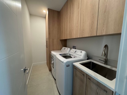 967 52 A Street, Delta, BC 