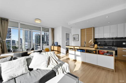 1901-4688 Kingsway, Burnaby, BC 