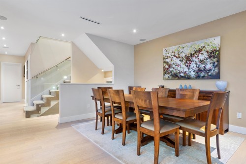 990 Jefferson Avenue, West Vancouver, BC 