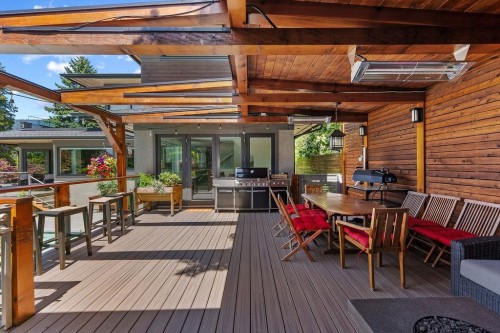 990 Jefferson Avenue, West Vancouver, BC 