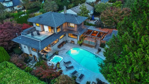 990 Jefferson Avenue, West Vancouver, BC 