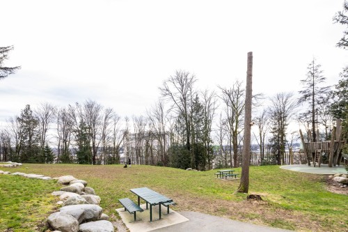 201-707 3Rd Street E, North Vancouver, BC 