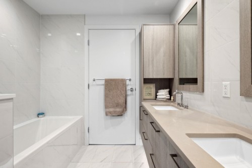 201-707 3Rd Street E, North Vancouver, BC 