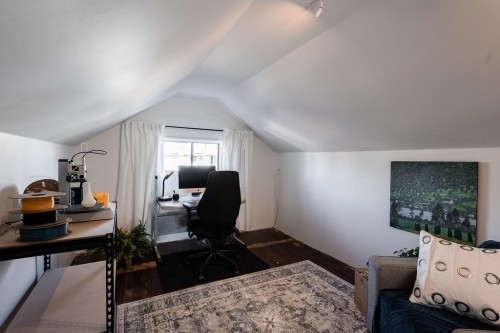 2867 Georgia Street E, Vancouver, BC 