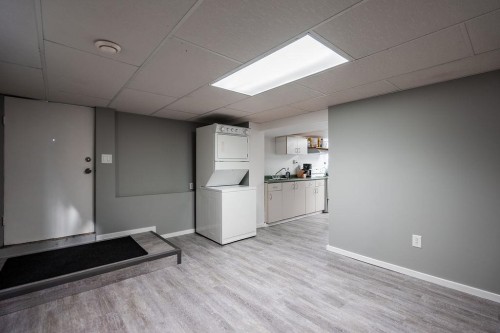 2867 Georgia Street E, Vancouver, BC 