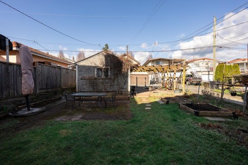 2867 Georgia Street E, Vancouver, BC 