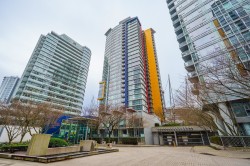1209-111 Georgia Street W Vancouver, BC V6B 1T8