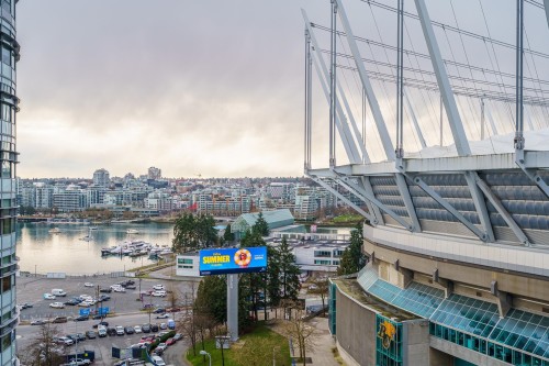 1209-111 Georgia Street W, Vancouver, BC 