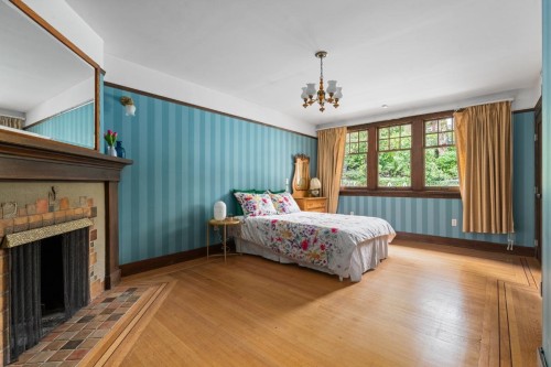 5584 Maple Street, Vancouver, BC 