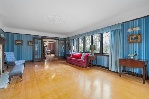 5584 Maple Street, Vancouver, BC 