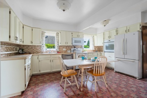 5584 Maple Street, Vancouver, BC 