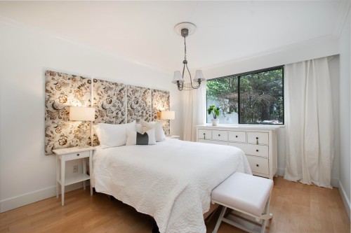 101-236 2Nd Street W, North Vancouver, BC 