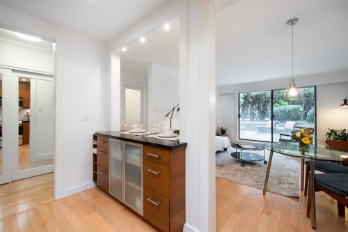 101-236 2Nd Street W, North Vancouver, BC 