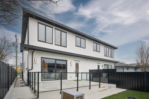 1-6362 Curtis Street, Burnaby, BC 