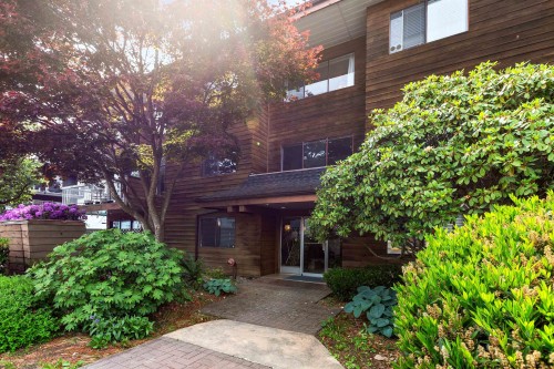 208-11957 223 Street, Maple Ridge, BC 