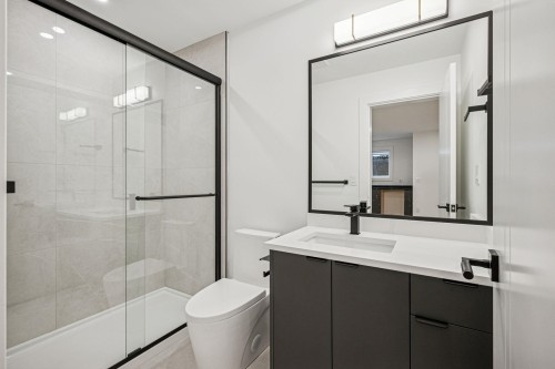 2-6362 Curtis Street, Burnaby, BC 