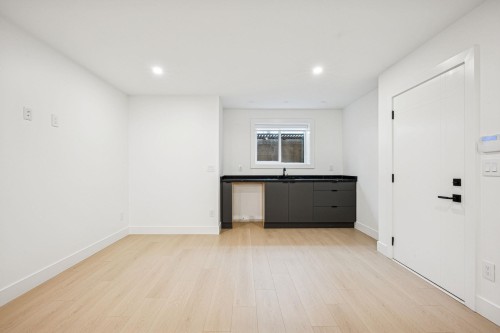 2-6362 Curtis Street, Burnaby, BC 