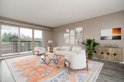 319-9847 Manchester Drive  Burnaby, BC V3N 4P4