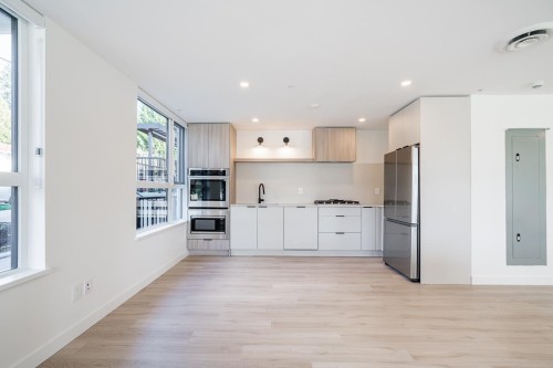 106-623 Kemsley Avenue, Coquitlam, BC 