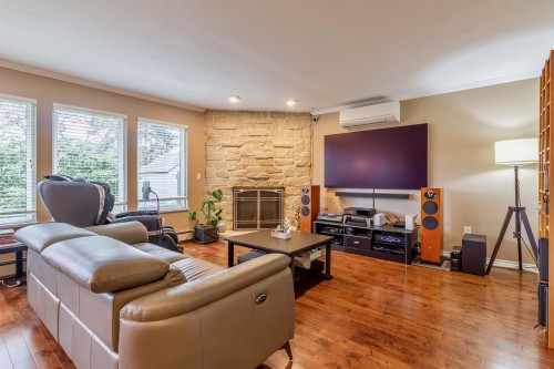 7470 Almond Place, Burnaby, BC 